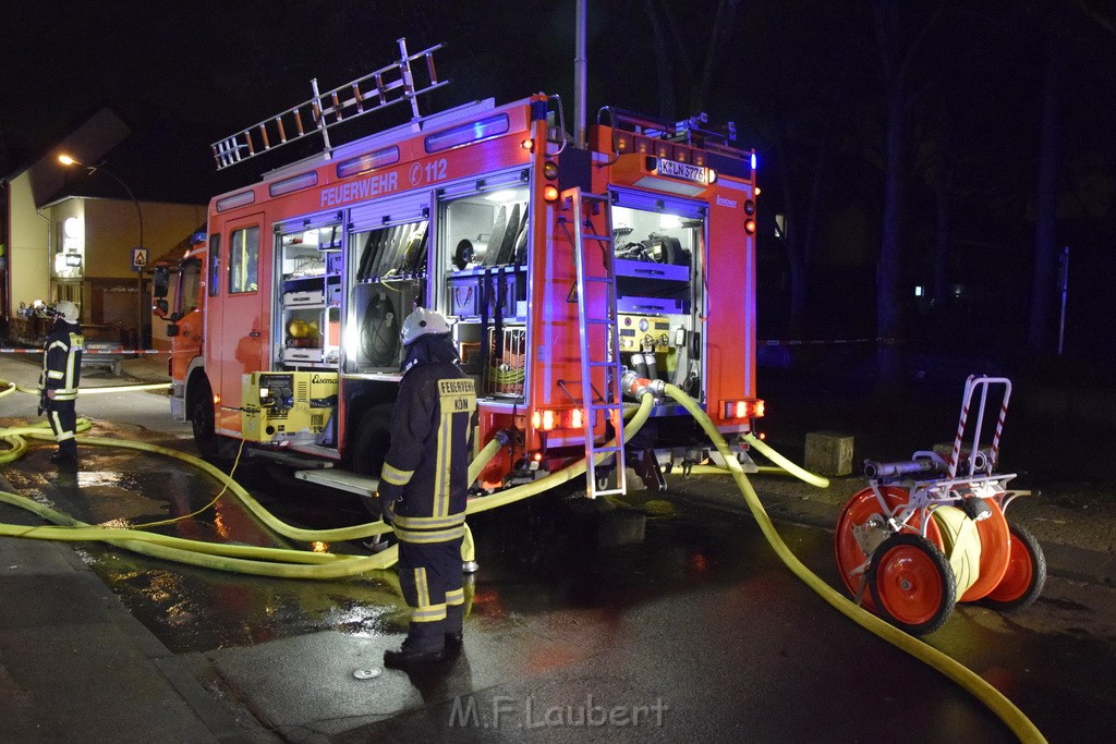 Feuer 2 Koeln Porz Langel Hinter der Kirche P101.JPG - Miklos Laubert